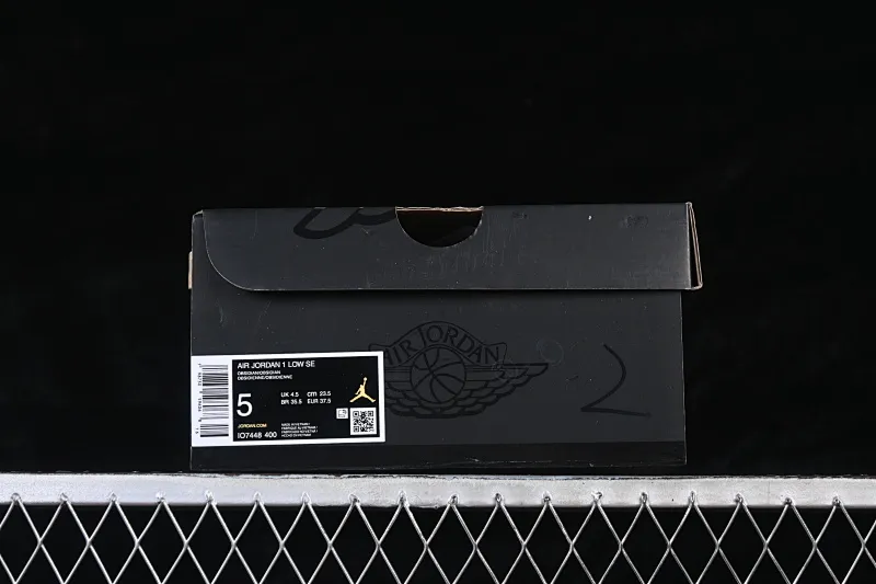 All categories Air Jordan Jordan series basketball shoes Air Jordan 1 Low Air Jordan 1 Low AJ1 Joe 1 Obsidian low-top cultural and casual sneakers IO7448-400